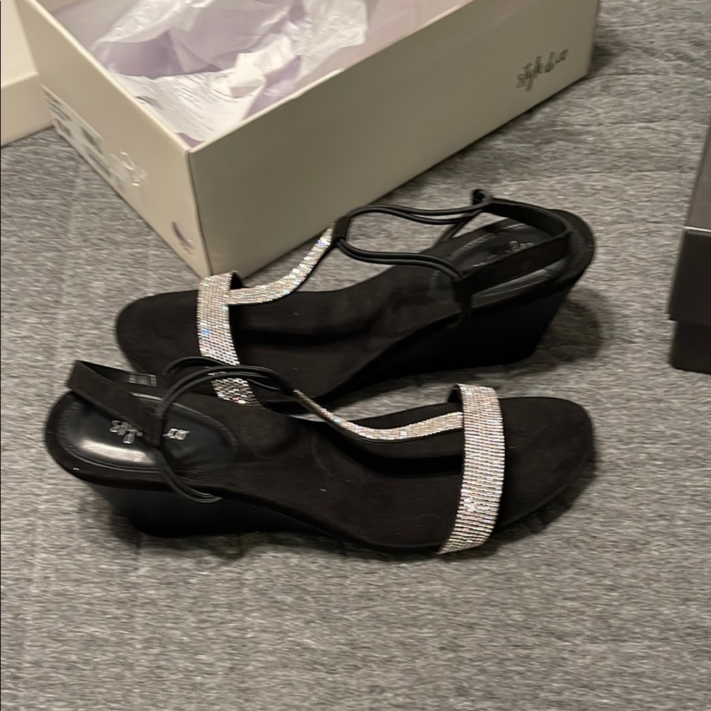 Elegant Black and Silver Women's Sandals